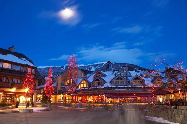 Clock Tower Resort Вістлер Екстер'єр фото